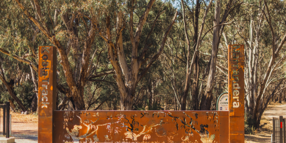 Vehicle Access Closed to Flora and Fauna Reserve