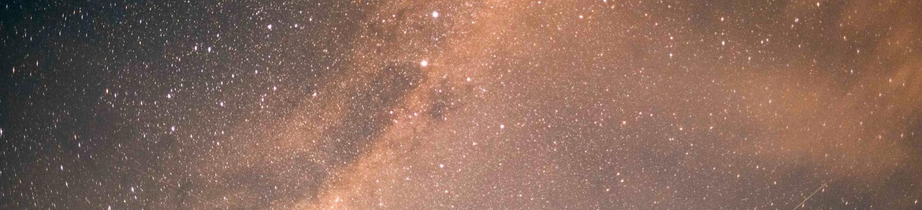Photo of the starry night sky taken from the Narrandera Skywalk.