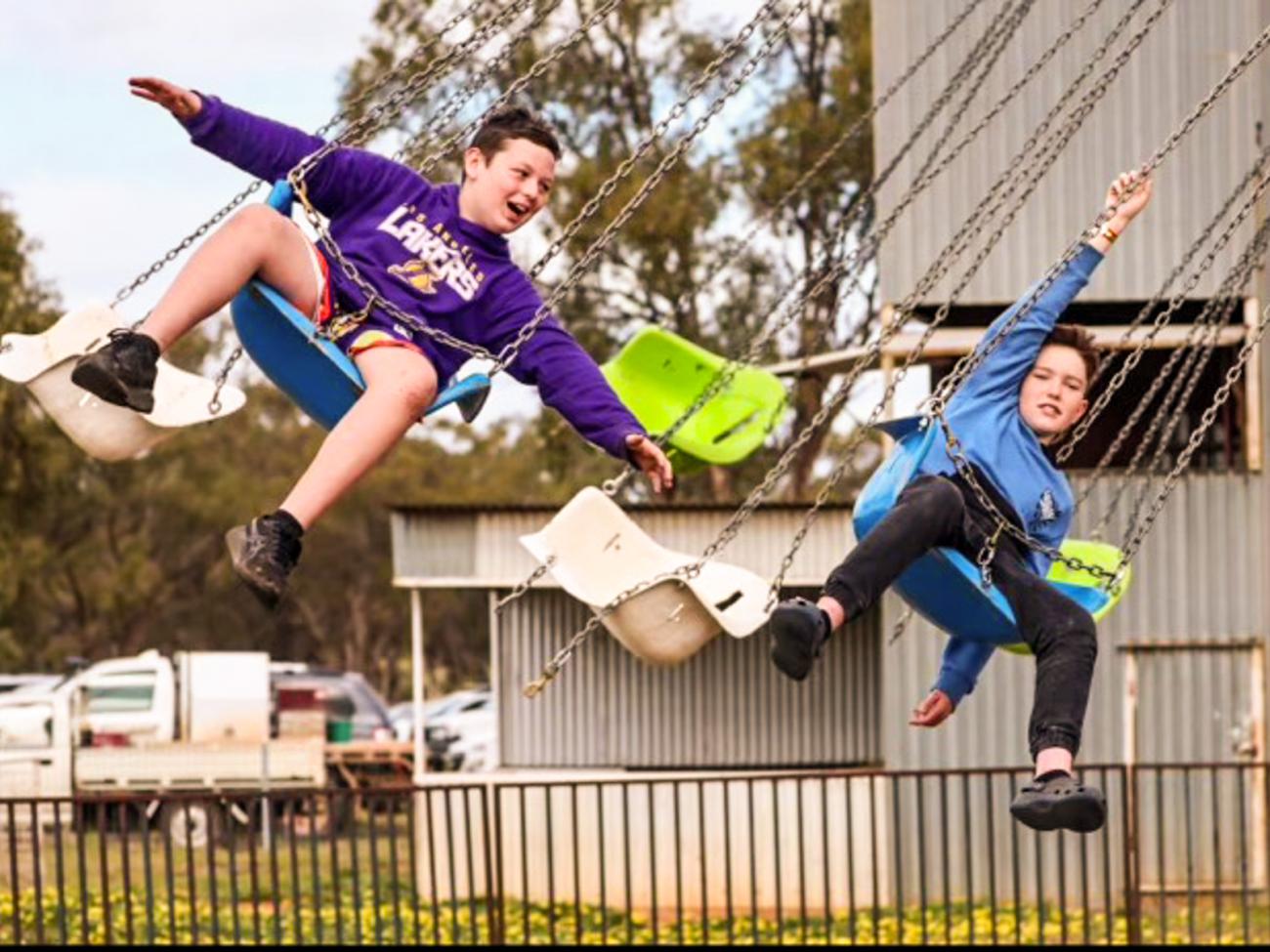 Children on the big swing Barellan Show