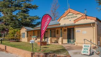 Exterior of the Parkside Cottage Museum in Narrandera