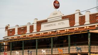 Front facade of the Commercial Hotel Barellan